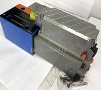 4WRPEH10C5B100P-2X/G24K0/A1M - Сервораспределитель Ду10 с обратной связью по положению золотника и встроенным усилителем (OBE), номинальный расход 100 л/мин, характеристика P - прогрессивная, схема C5, сигнал управления A1 = ±10 V